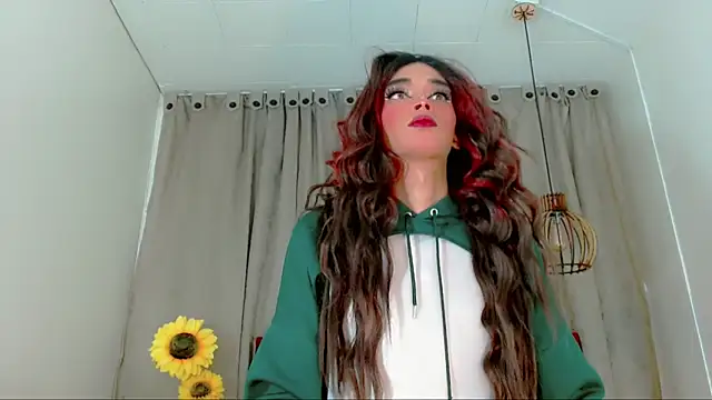 Snapshot of camila_vasquez_ chatting on 16, 12, 2025 camila vasquez online show from 16, 12, 2025