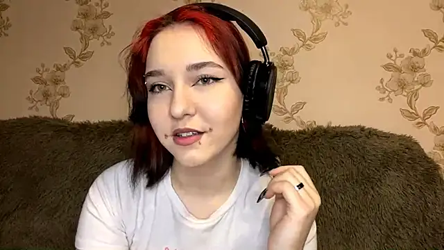 EmilyVeiro online show from 2, 2, 2026