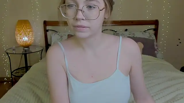 Snapshot of miya_soft chatting on 13, 3, 2026 miya soft online show from 13, 3, 2026