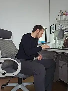 Snapshot of Lovebackground chatting on 27, 2, 2026 Lovebackground online show from 27, 2, 2026