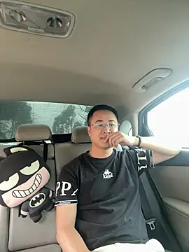 Snapshot of battman4488 chatting on 8, 3, 2026 battman4488 online show from 8, 3, 2026