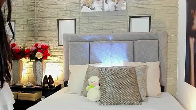 LanaRouse online show from 6, 3, 2026