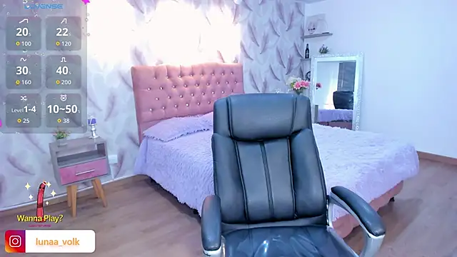 Luna volk  online show from 1, 2, 2026