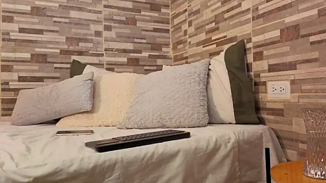 maxxcooper1 online show from 17, 3, 2026