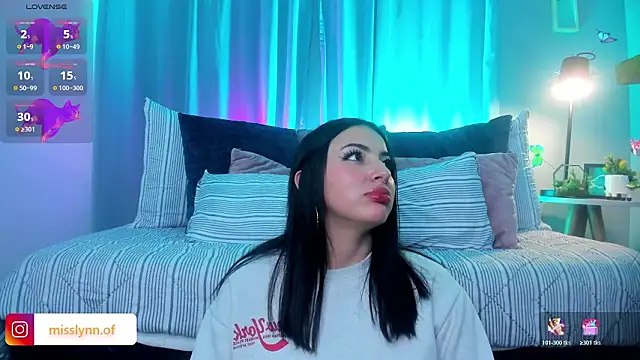 Snapshot of Missslynnn chatting on 8, 3, 2026 Missslynnn online show from 8, 3, 2026