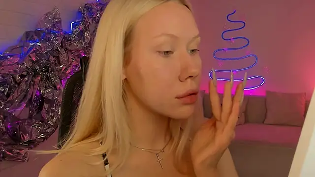 AprilChambers online show from 14, 1, 2026