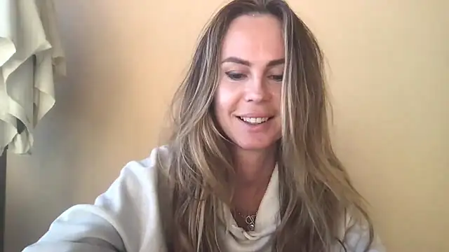 Snapshot of LeMilf chatting on 8, 2, 2026 LeMilf online show from 8, 2, 2026