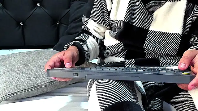 Snapshot of NathanBrookhs chatting on 21, 12, 2025 NathanBrookhs online show from 21, 12, 2025