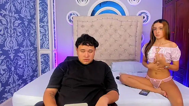 Snapshot of Beele_and_Evie chatting on 18, 2, 2026 Beele and Evie online show from 18, 2, 2026