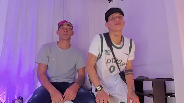 Snapshot of kings_of_heavens_ chatting on 18, 12, 2025 kings of heavens online show from 18, 12, 2025