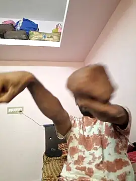 Snapshot of suhxil79 chatting on 15, 12, 2025 suhxil79 online show from 15, 12, 2025