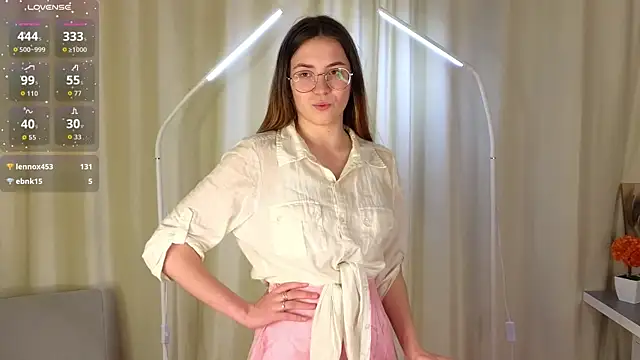 HalleyKeer online show from 22, 12, 2025