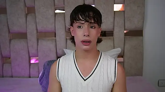 Snapshot of _SweetyAngel_ chatting on 16, 12, 2025 SweetyAngel online show from 16, 12, 2025