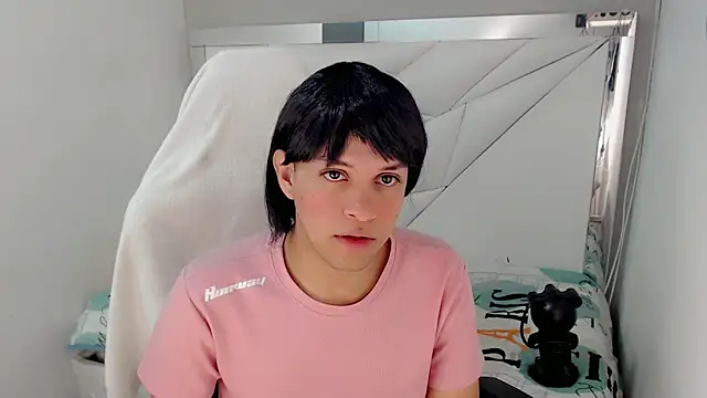 Luky twink online show from 5, 1, 2026