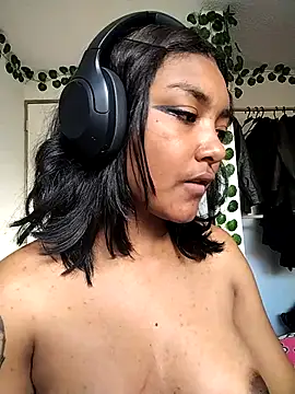 Luna 6 online show from 16, 1, 2026