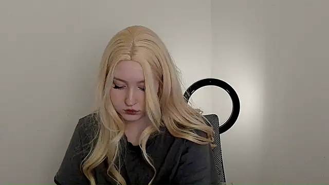 Stella MoonLight online show from 20, 12, 2025