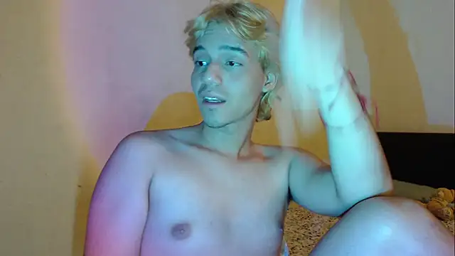 CrisotpherMoretti online show from 2, 2, 2026