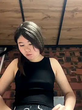 Snapshot of Sarah2127 chatting on 15, 12, 2025 Sarah2127 online show from 15, 12, 2025