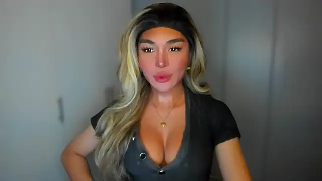 Snapshot of mxshemale_ladyboy chatting on 10, 12, 2024 mxshemale ladyboy online show from 10, 12, 2024