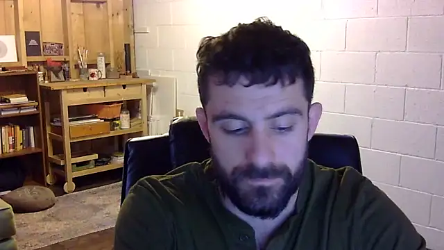 Snapshot of TenFifty1050 chatting on 16, 12, 2025 TenFifty1050 online show from 16, 12, 2025