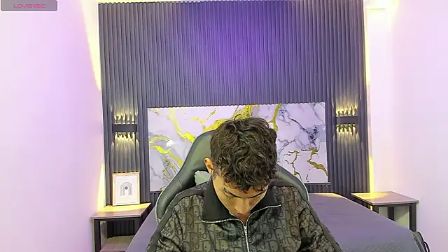 TaylerMiles online show from 2, 2, 2026