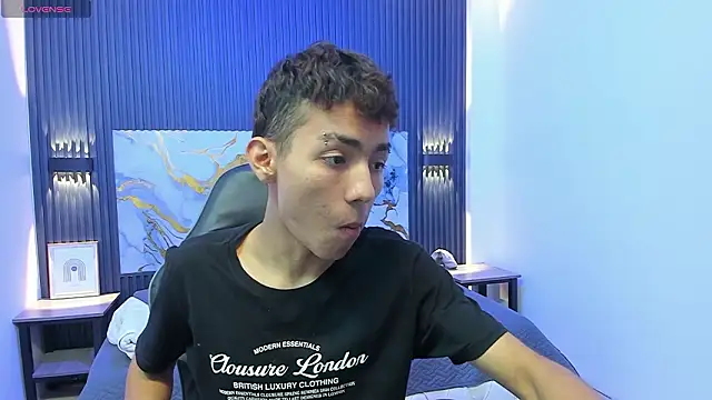 TaylerMiles online show from 3, 2, 2026