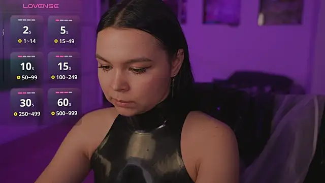 Dominatrix Alice online show from 5, 4, 2026