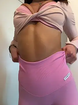 Snapshot of rebyreby11 chatting on 17, 12, 2025 rebyreby11 online show from 17, 12, 2025