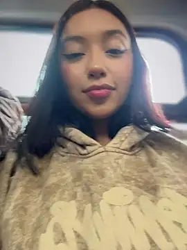 Snapshot of Kitty-LS chatting on 6, 1, 2026 Kitty-LS online show from 6, 1, 2026