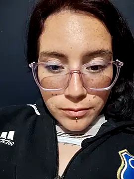 Snapshot of mara_adiction chatting on 17, 12, 2025 mara adiction online show from 17, 12, 2025