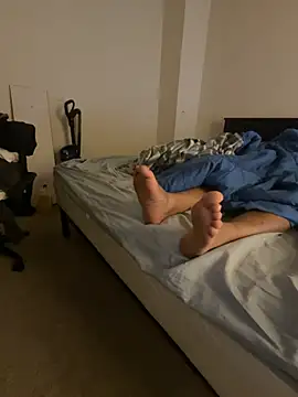 Kingbertfeet online show from 3, 2, 2026