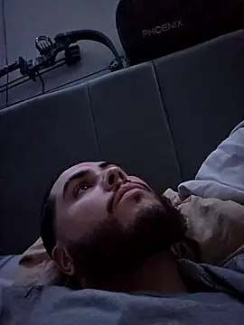 Snapshot of TonyR97 chatting on 16, 12, 2025 TonyR97 online show from 16, 12, 2025