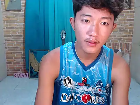 Snapshot of ur_boy_janloyd chatting on 18, 12, 2025 ur boy janloyd online show from 18, 12, 2025