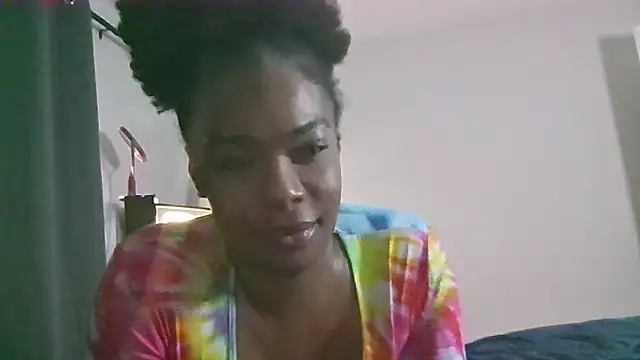 Snapshot of luxmina chatting on 17, 12, 2025 luxmina online show from 17, 12, 2025