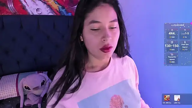 Violet Blazee online show from 19, 12, 2025