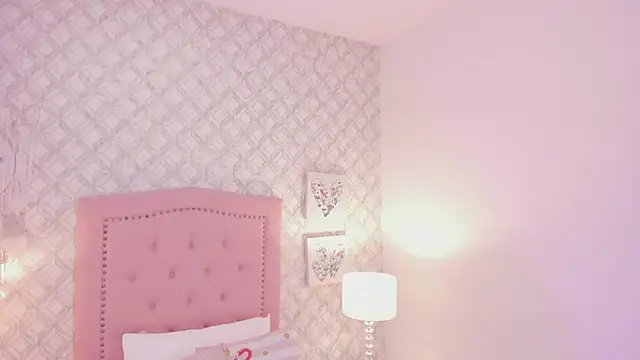 amber  ferrera online show from 25, 2, 2026