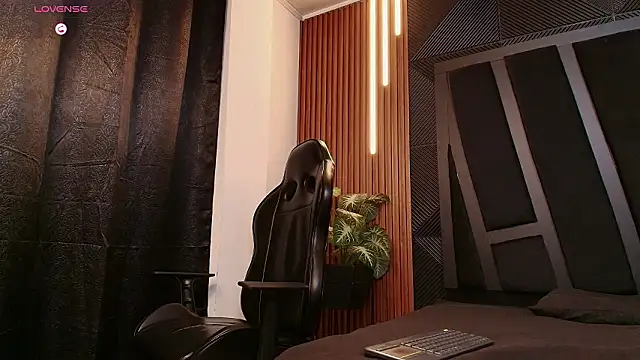 Noah Clarkk online show from 14, 2, 2026