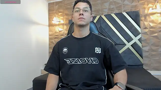 Noah Clarkk online show from 22, 2, 2026