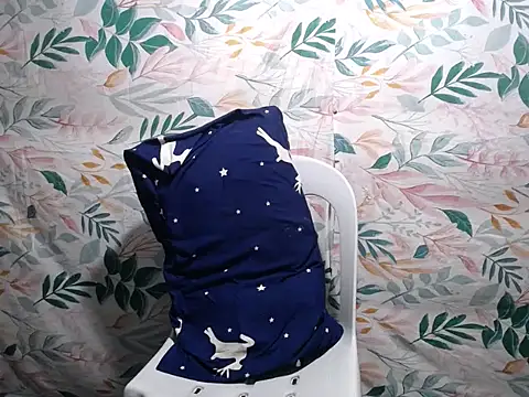 WildHornyPussy4u online show from 4, 2, 2026