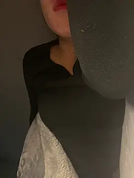 linh-li online show from 1, 2, 2026