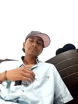 Snapshot of negrito_sexxxo chatting on 18, 12, 2025 negrito sexxxo online show from 18, 12, 2025