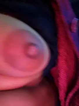 QWEEN7B online show from 7, 1, 2026