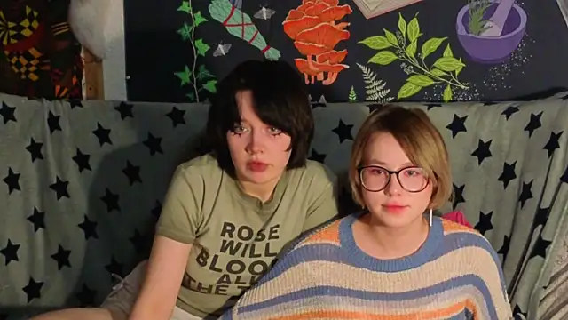 Snapshot of Ntmuforever chatting on 18, 12, 2025 Ntmuforever online show from 18, 12, 2025