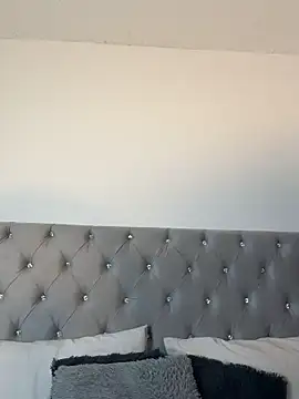 Snapshot of izzybelmonth12 chatting on 19, 3, 2026 izzybelmonth12 online show from 19, 3, 2026