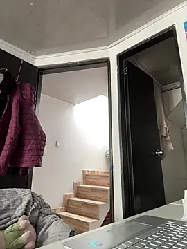 anna-evans09 online show from 9, 1, 2026