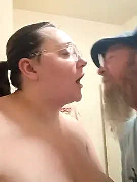 pinkcheetah12 online show from 28, 3, 2026