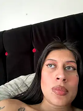 Snapshot of estef_candy1 chatting on 19, 12, 2025 estef candy1 online show from 19, 12, 2025