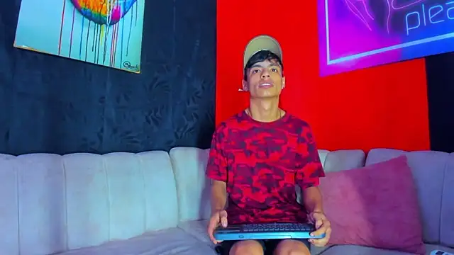 BrownieLoverss online show from 11, 1, 2026