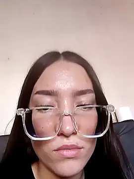 Shei00000 online show from 19, 12, 2025