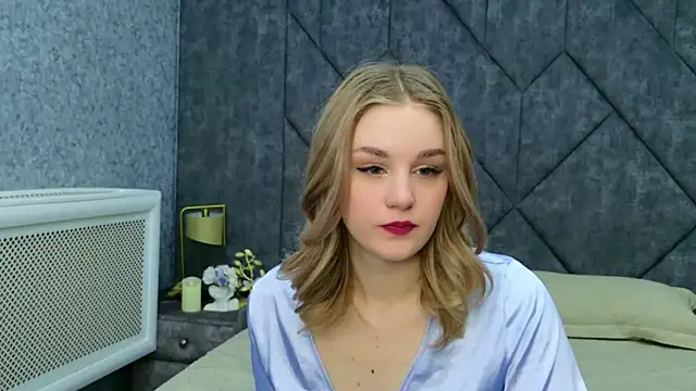 Snapshot of Molly_Voss chatting on 10, 3, 2026 Molly Voss online show from 10, 3, 2026